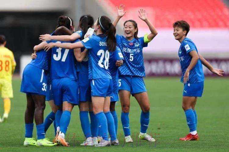 女足亚冠半决赛：武汉车谷江大女足坐镇主场战胜对手晋级决赛